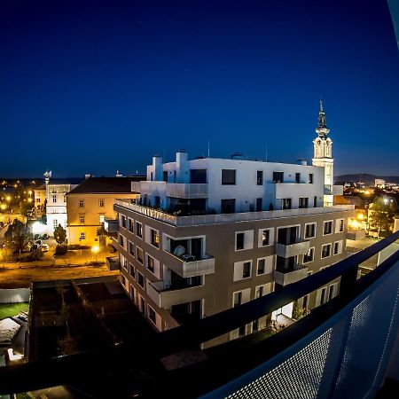 Rooftop Tulln Operated By Revliving Tulln An Der Donau ภายนอก รูปภาพ